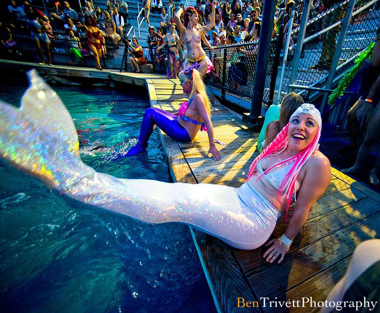 314895_10151079041428455_2115689153_n